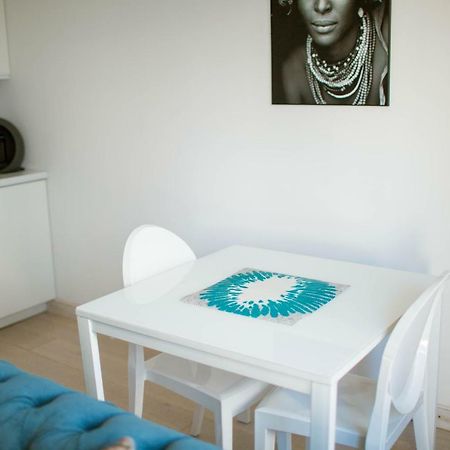 דירות Flat White Apartament פולטוסק מראה חיצוני תמונה